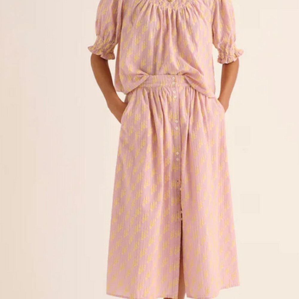 Like New* Balzac Paris Sally skirt with pink and yellow embroidery | size 40 - Picture 9 of 13
